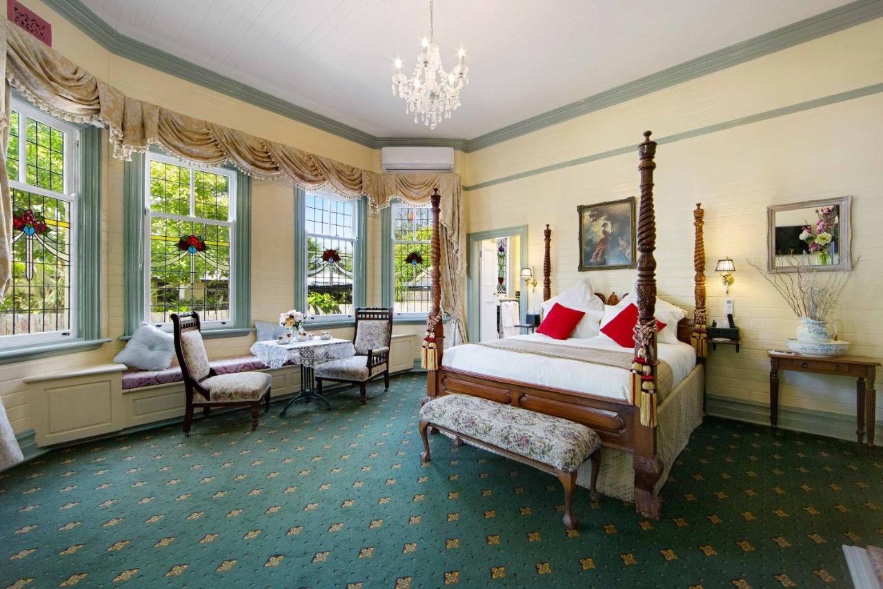 The Old Bank Gladstone Licensed Restaurant & Boutique Accommodation Hat Head Экстерьер фото