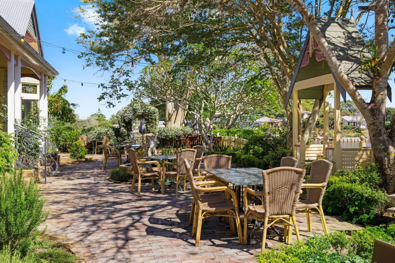 The Old Bank Gladstone Licensed Restaurant & Boutique Accommodation Hat Head Экстерьер фото