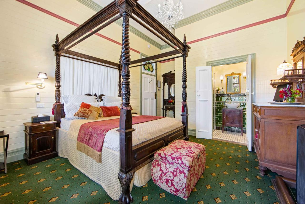 The Old Bank Gladstone Licensed Restaurant & Boutique Accommodation Hat Head Экстерьер фото