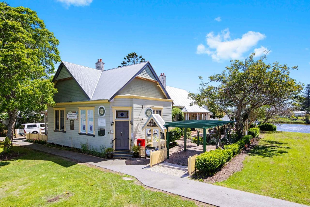 The Old Bank Gladstone Licensed Restaurant & Boutique Accommodation Hat Head Экстерьер фото