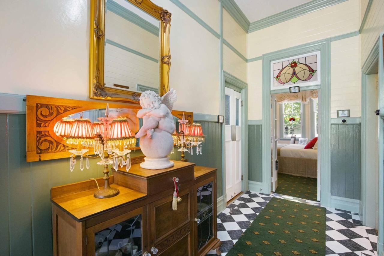 The Old Bank Gladstone Licensed Restaurant & Boutique Accommodation Hat Head Экстерьер фото