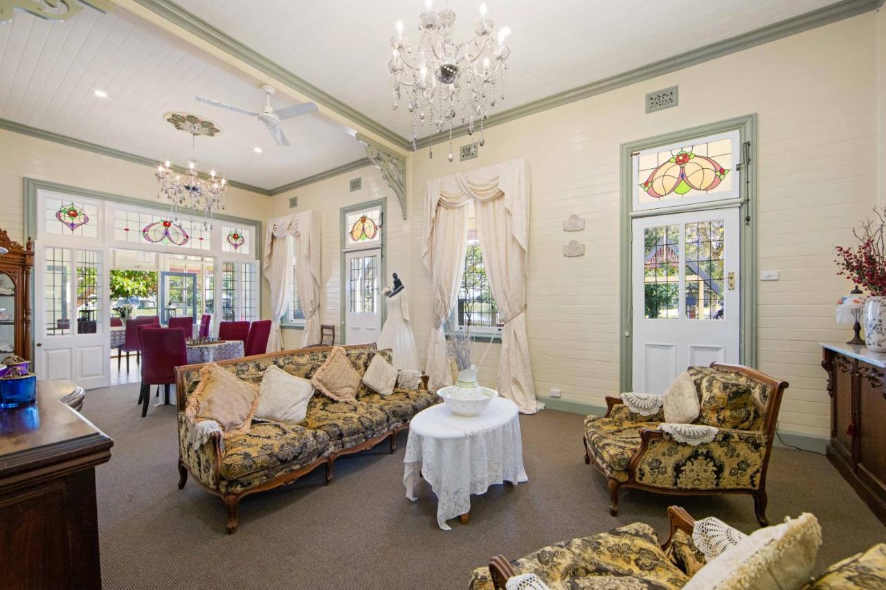 The Old Bank Gladstone Licensed Restaurant & Boutique Accommodation Hat Head Экстерьер фото
