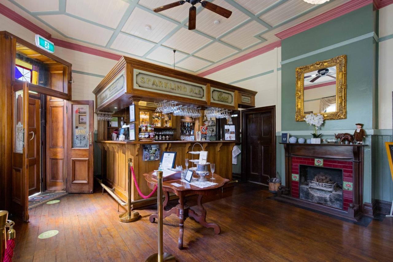 The Old Bank Gladstone Licensed Restaurant & Boutique Accommodation Hat Head Экстерьер фото